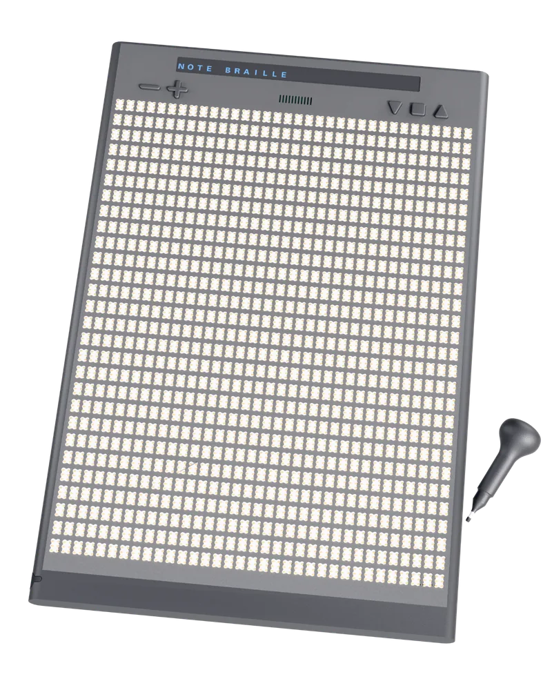Dispositivo Note Braille cinza com tela braille e caneta lateral